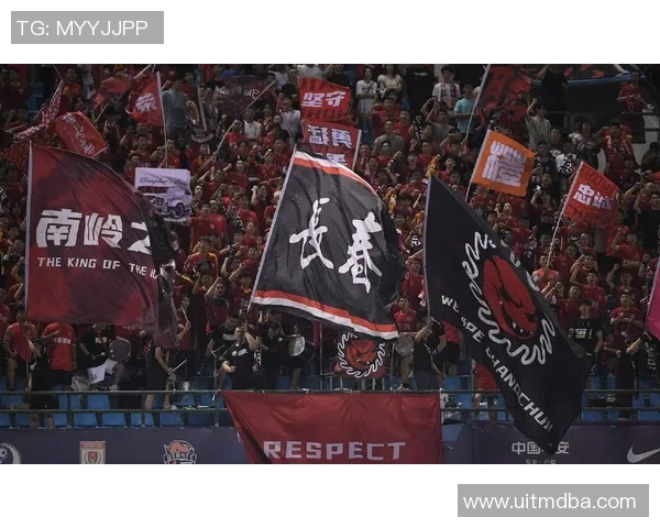 以足球球星挂毯点亮热血激情打造球迷专属荣耀与梦想空间