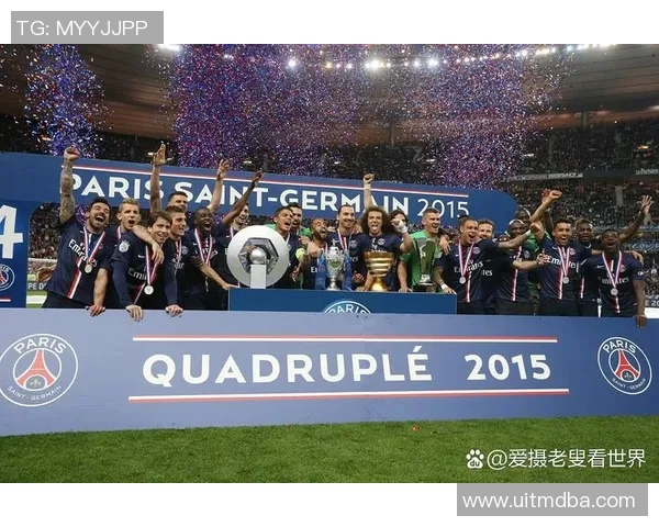 全球足球巨星同场竞技 展现巅峰对决荣耀与激情