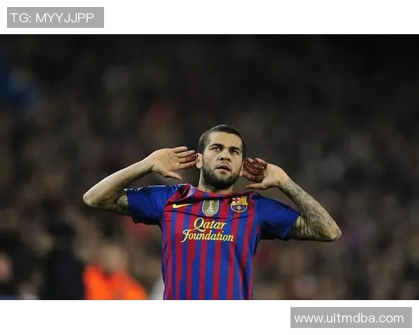 断眉足球星逆袭之路 从低谷到巅峰的传奇成长故事