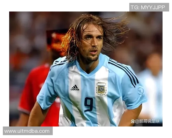 9号足球球员名单及其传奇事迹盘点，聚焦世界足坛经典9号球星